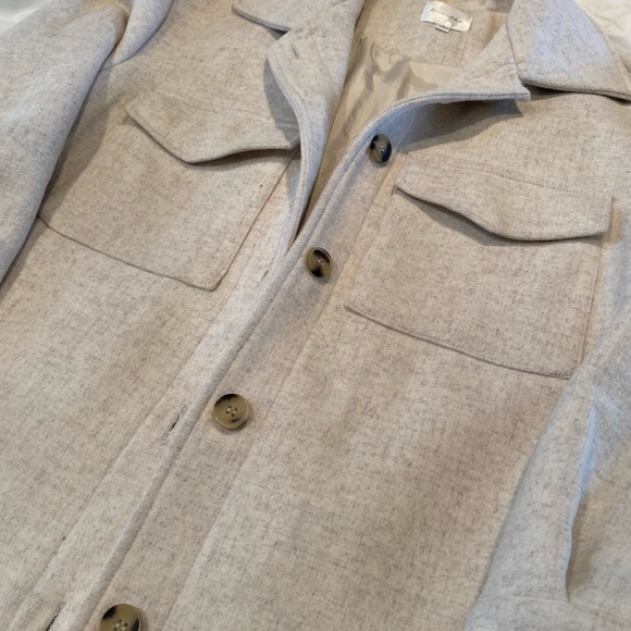 Line&Dot Heavy Shacket - Picture 6 of 7